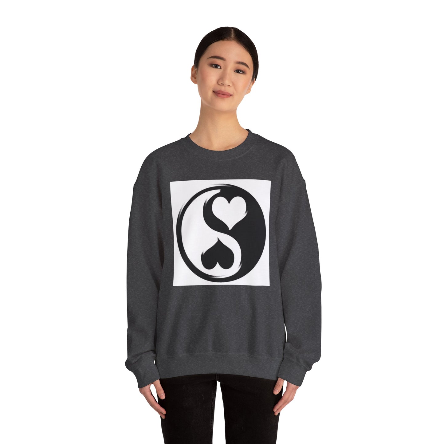 Women’s  Heavy Blend™ Crewneck Love Sweatshirt