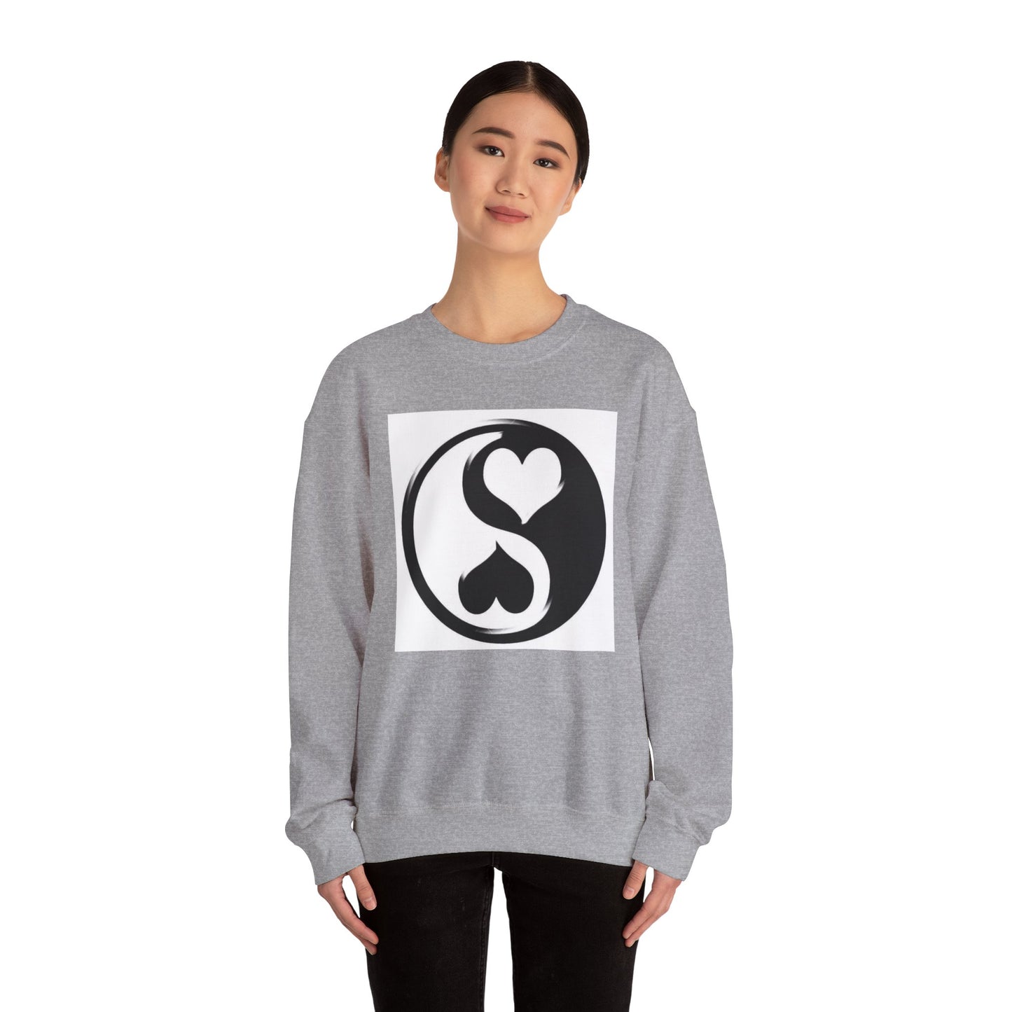 Women’s  Heavy Blend™ Crewneck Love Sweatshirt